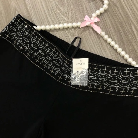 Evans NWT| Wide Leg Formal Trousers - Picture 2 of 6